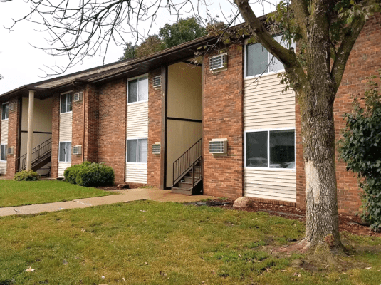 Country Place Apartments - Plymouth property